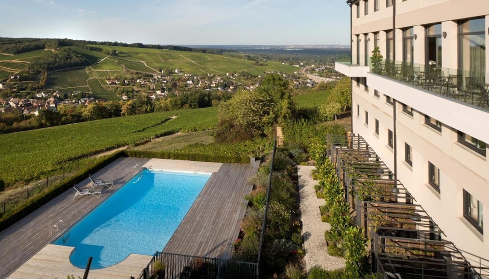 Pool - Le Panoramic Hôtel