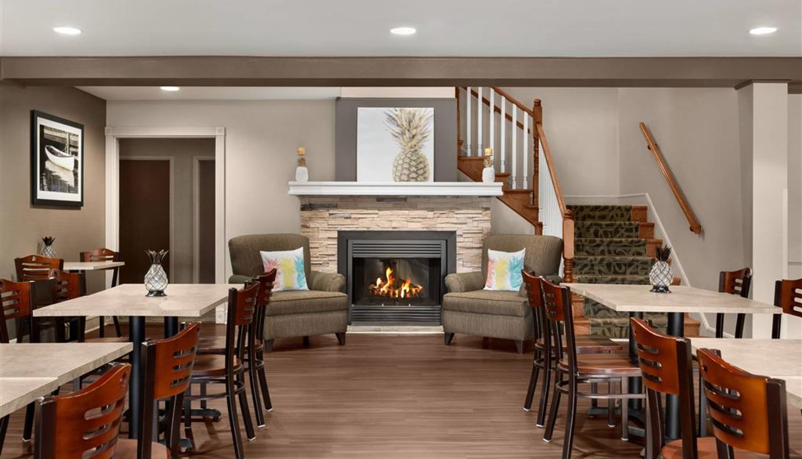 Hall - Travelodge Suites by Wyndham Moncton