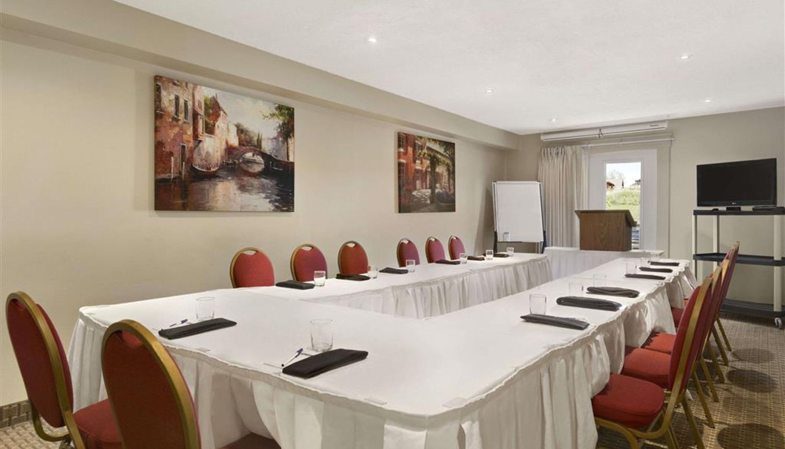 Sala conferenze - Travelodge Suites by Wyndham Moncton