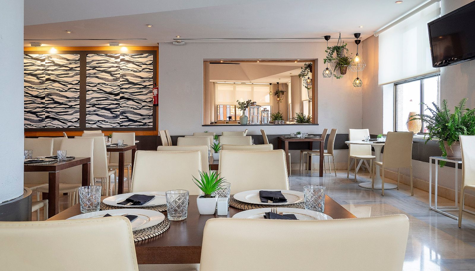 Restaurant - Hotel Cádiz Paseo del Mar Affiliated by Meliá