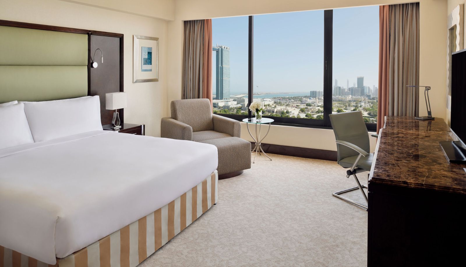 Camera - InterContinental Hotels ABU DHABI by IHG