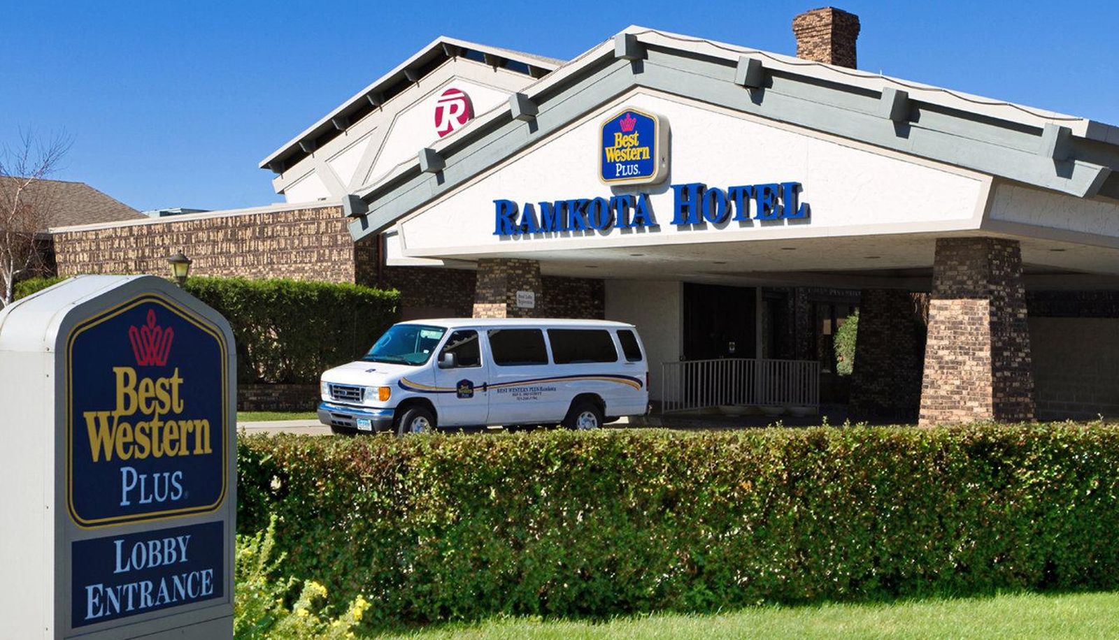 Außenansicht - Ramkota Hotel