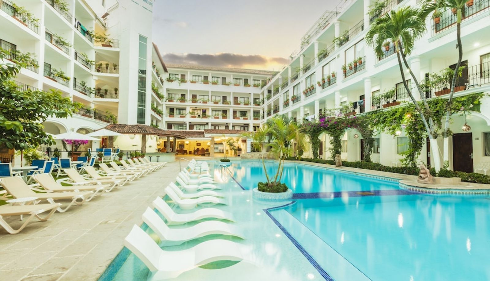 Piscina - Playa Los Arcos Hotel Beach Resort & Spa