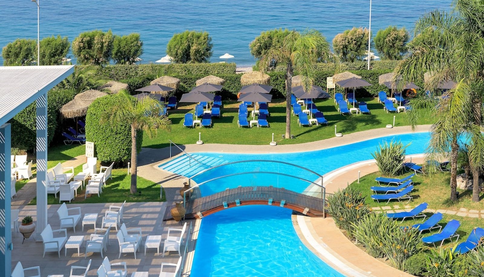 Piscina - Oceanis Hotel