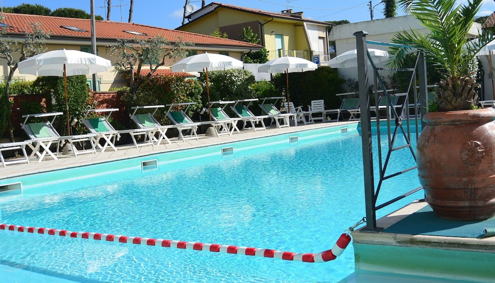 Pool - Hotel Suisse