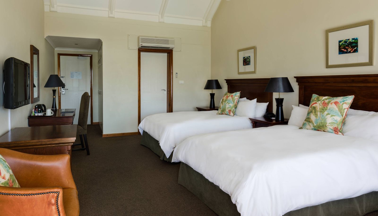 Zimmer - Protea Hotel by Marriott George King George