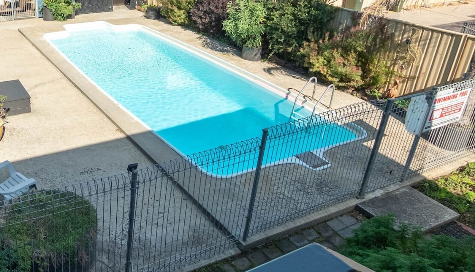 Piscina - The Black Bull Motel