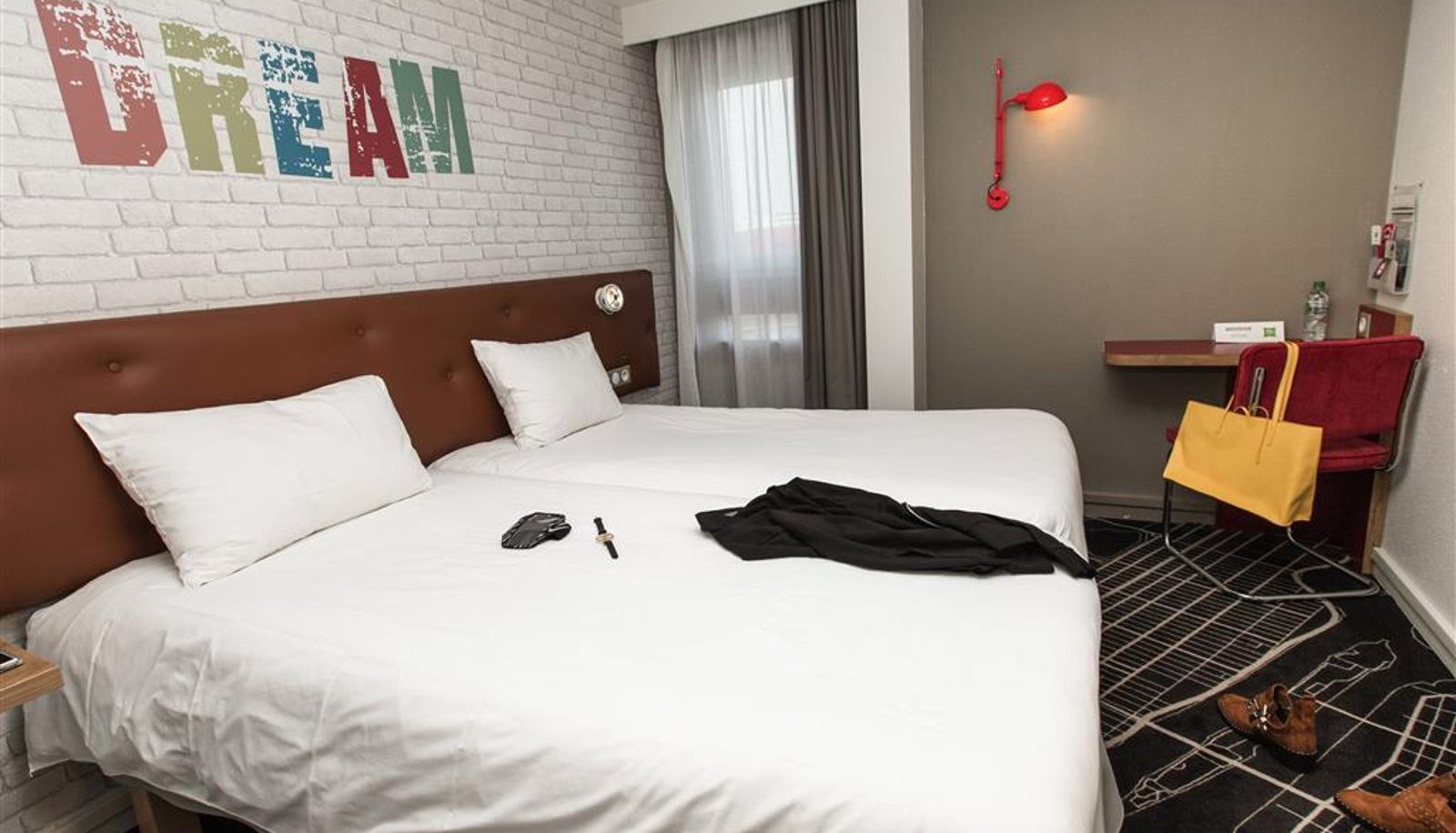 Zimmer - ibis Styles Chartres