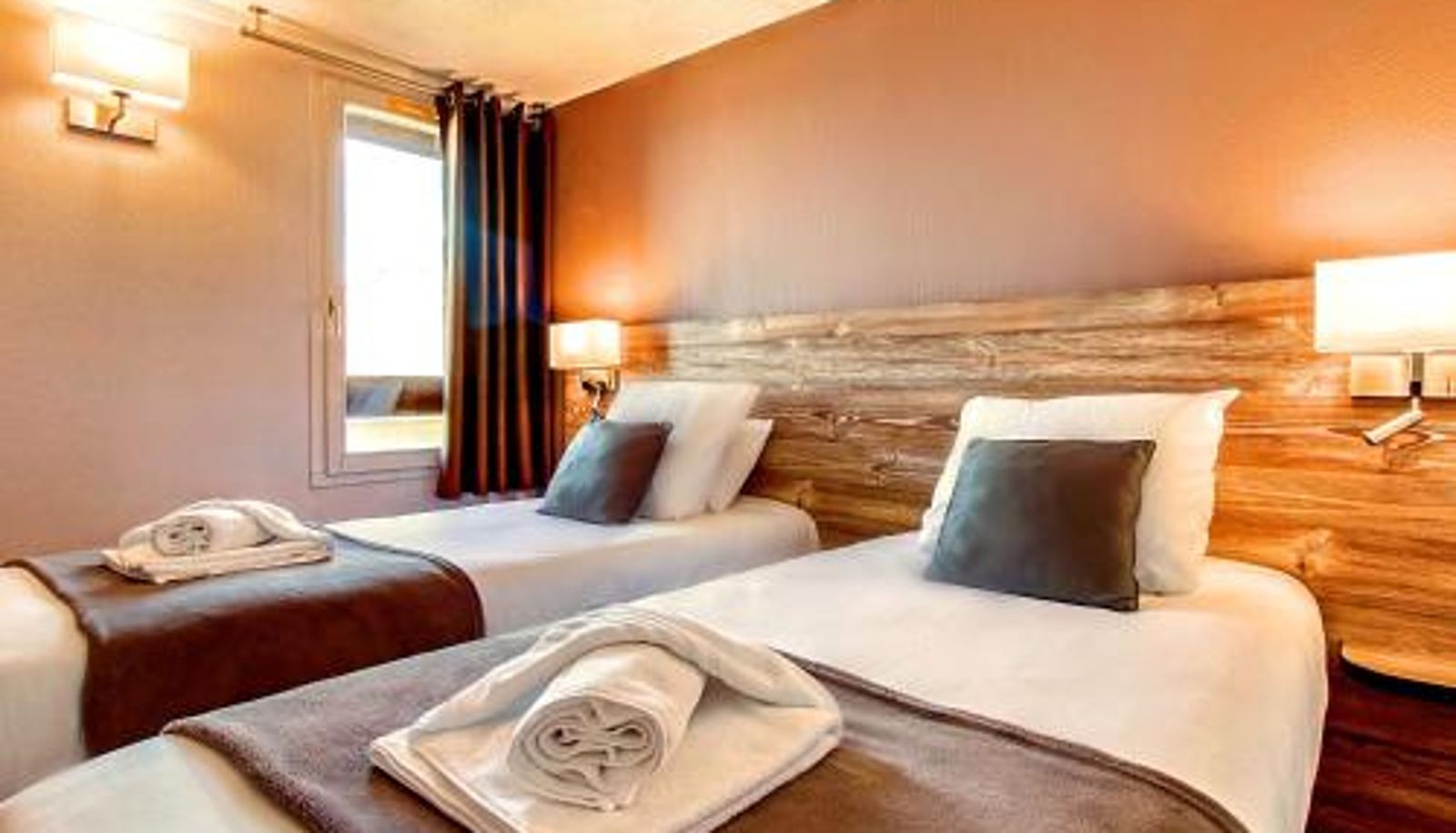 Zimmer - Brit Hotel Confort Pau Lons