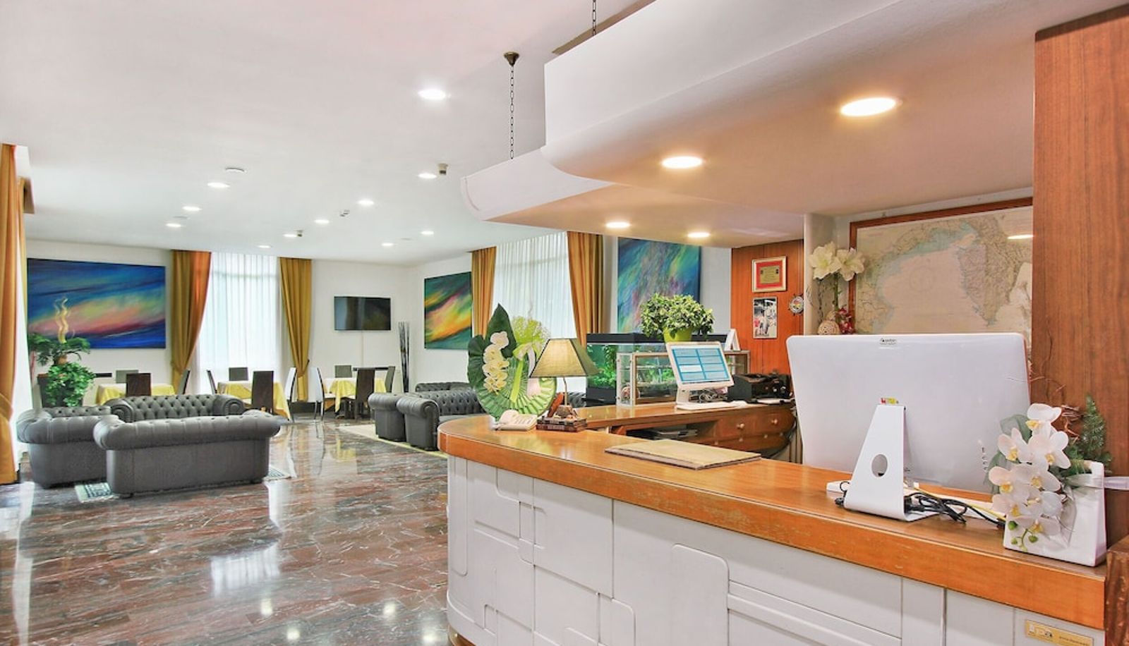 Recepción - Hotel Meridianus