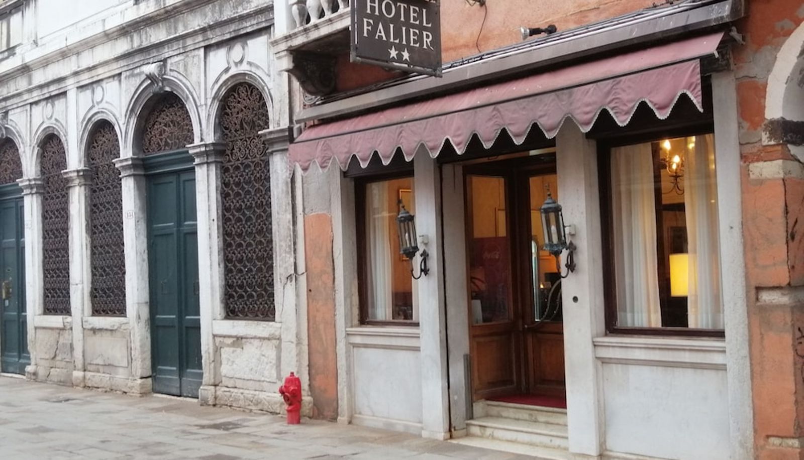 Información - Hotel Falier