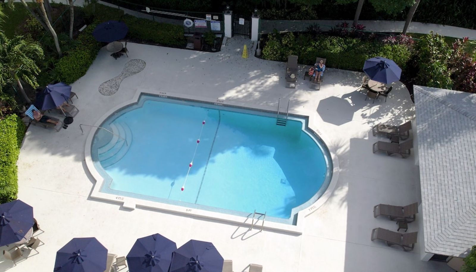 Pool - Dover House Resort
