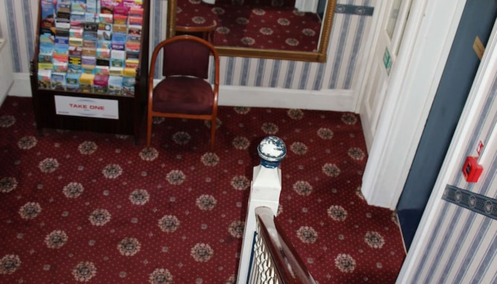 Hall - Russell Hotel