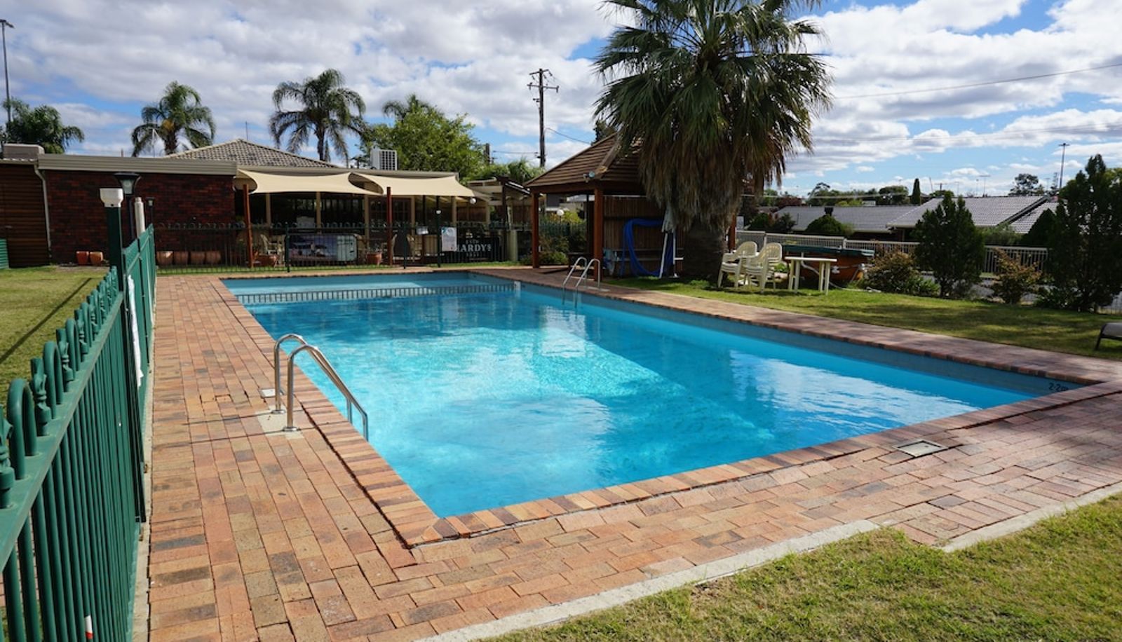 Pool - Comfort Inn Gateway Tamworth