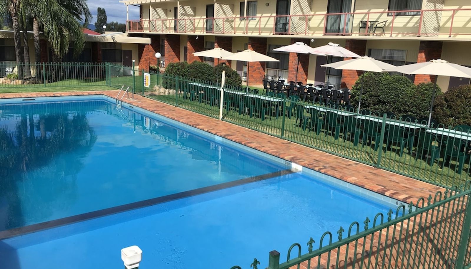 Pool - Comfort Inn Gateway Tamworth