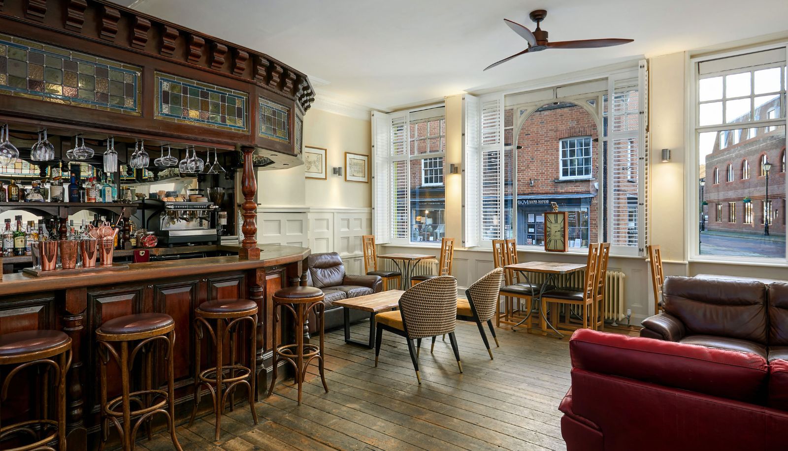 Bar - The Christopher Hotel