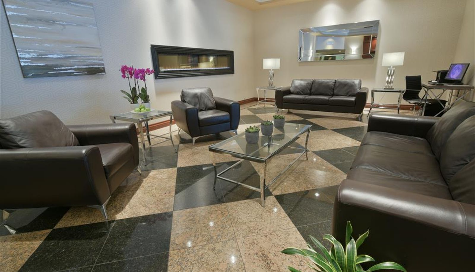Hall - Hotel Universel Montreal