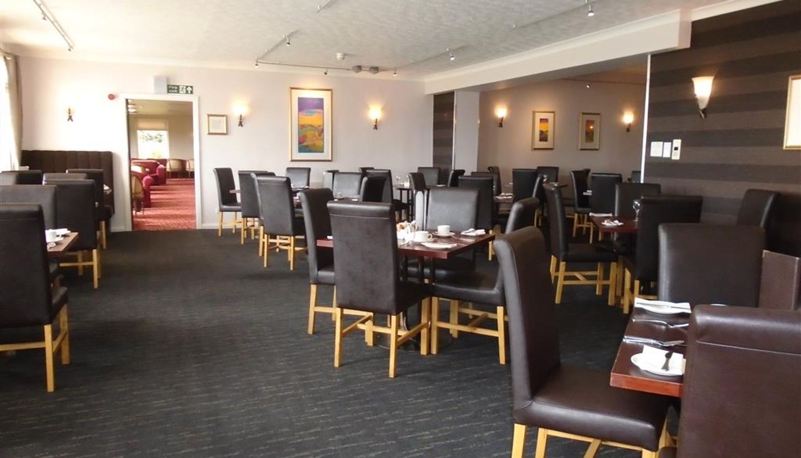 Restaurant - Pitbauchlie House Hotel Sure Hotel Collection by BW Sure Hotel Collection by Best Western.