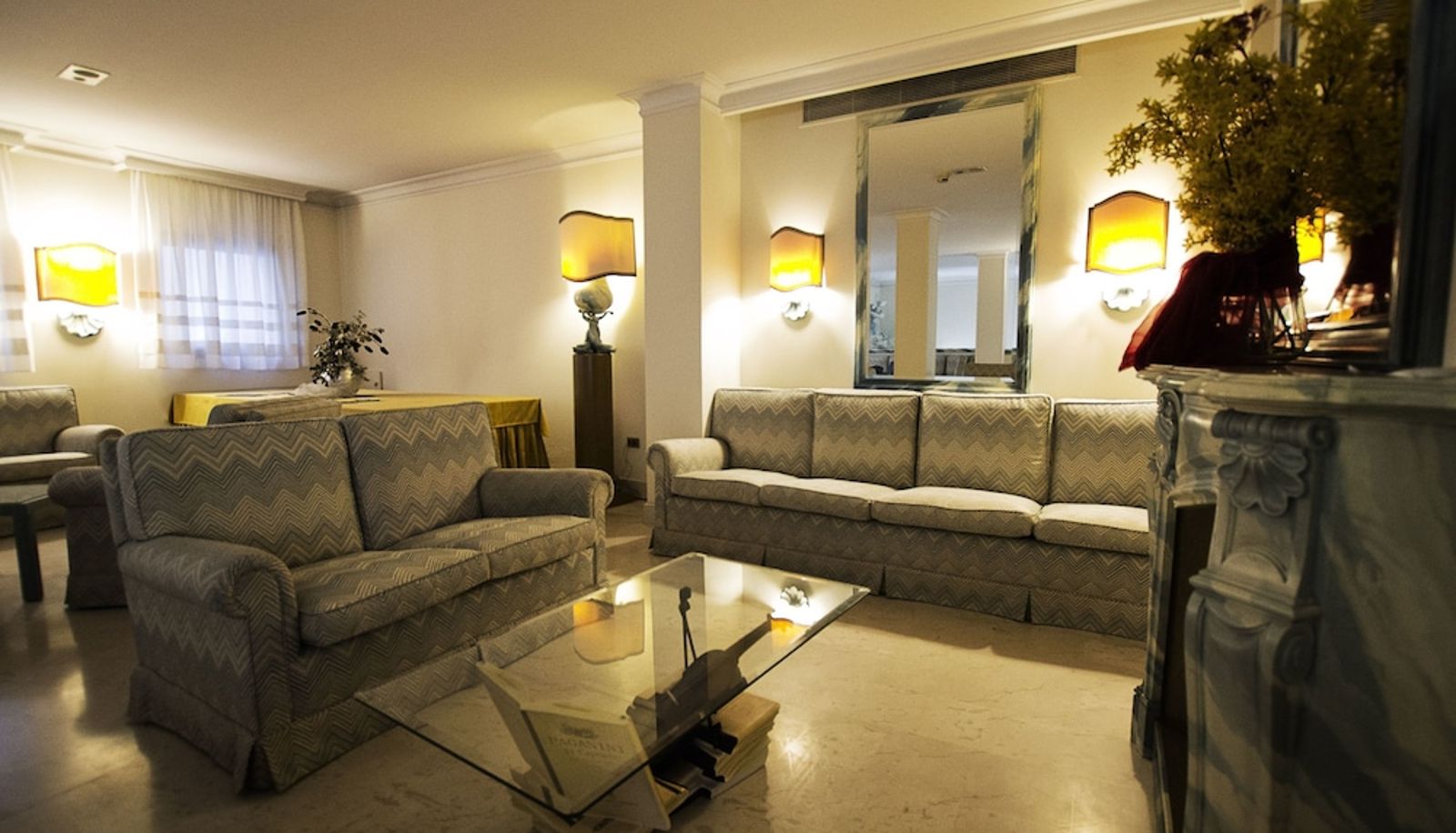Hall - Hotel Diana