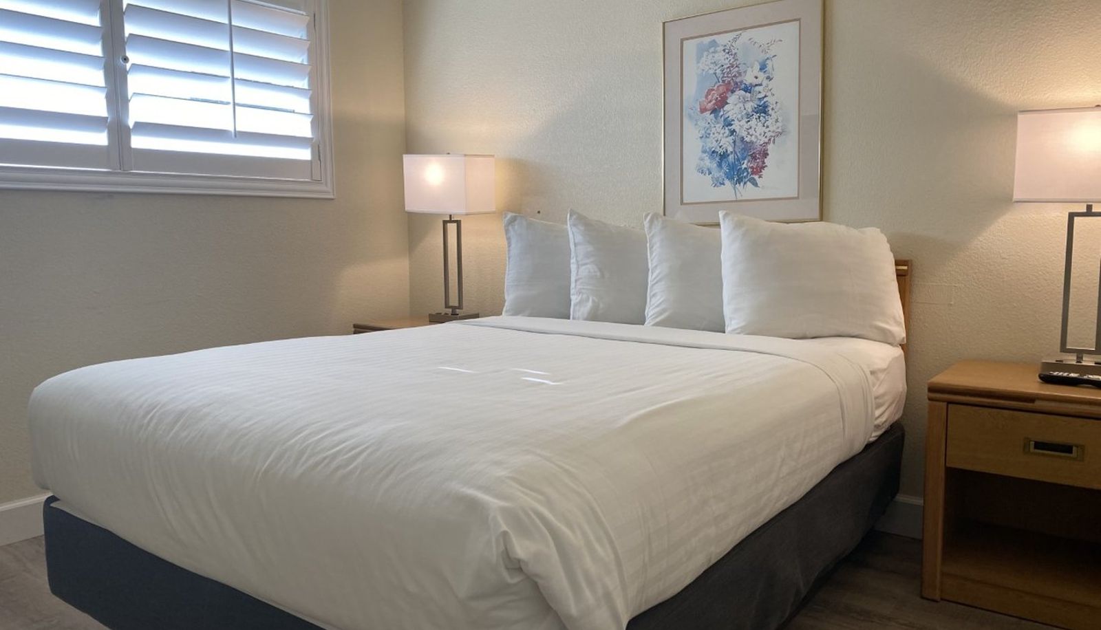 Info - VAGABOND INN - SAN LUIS OBISPO