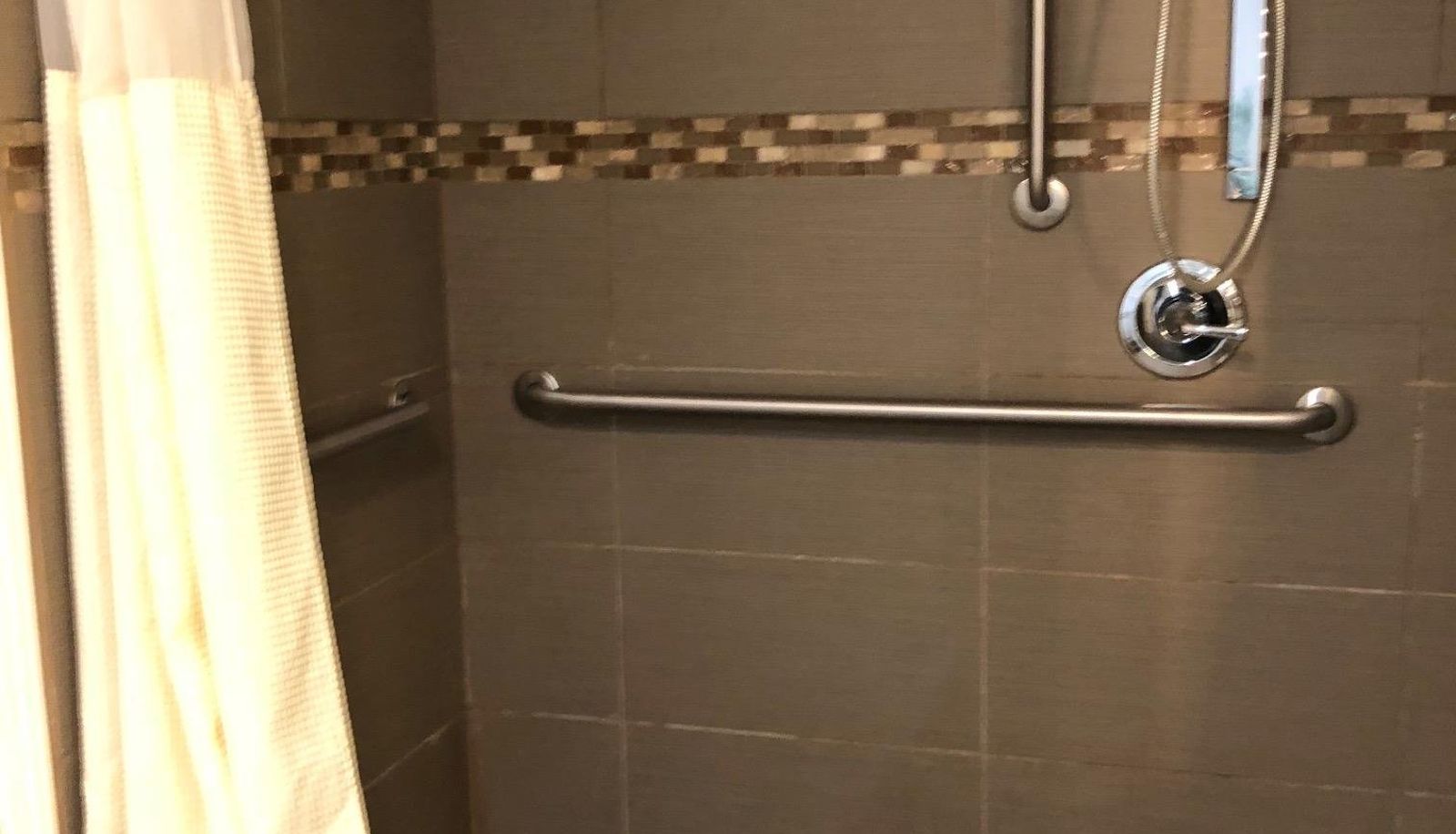 Zimmer - VAGABOND INN - SUNNYVALE