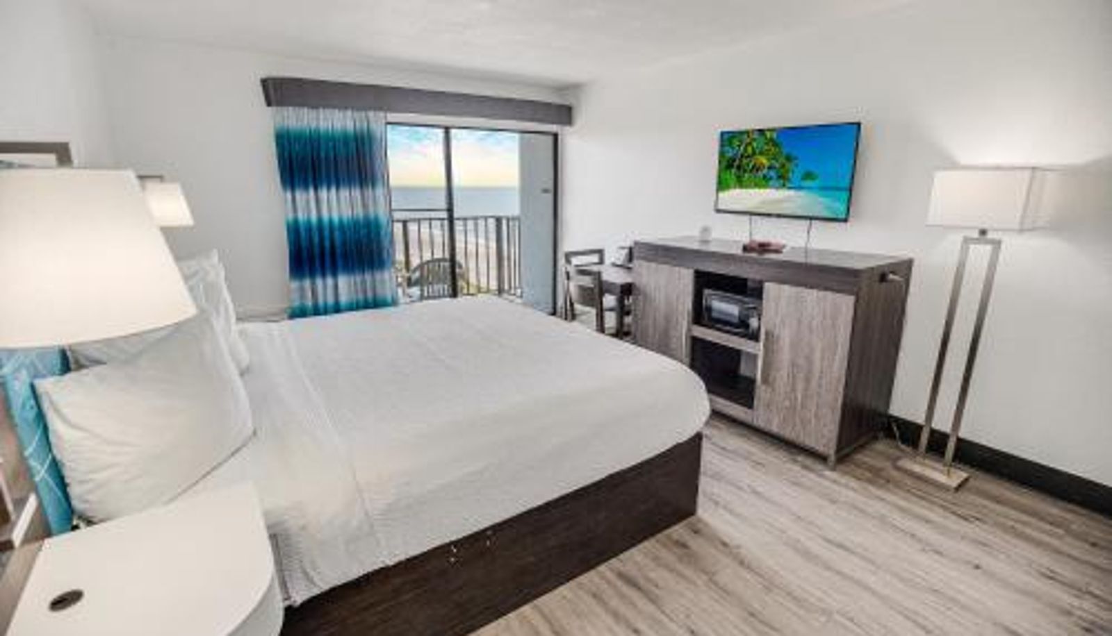 Camera - Tropical Seas Hotel