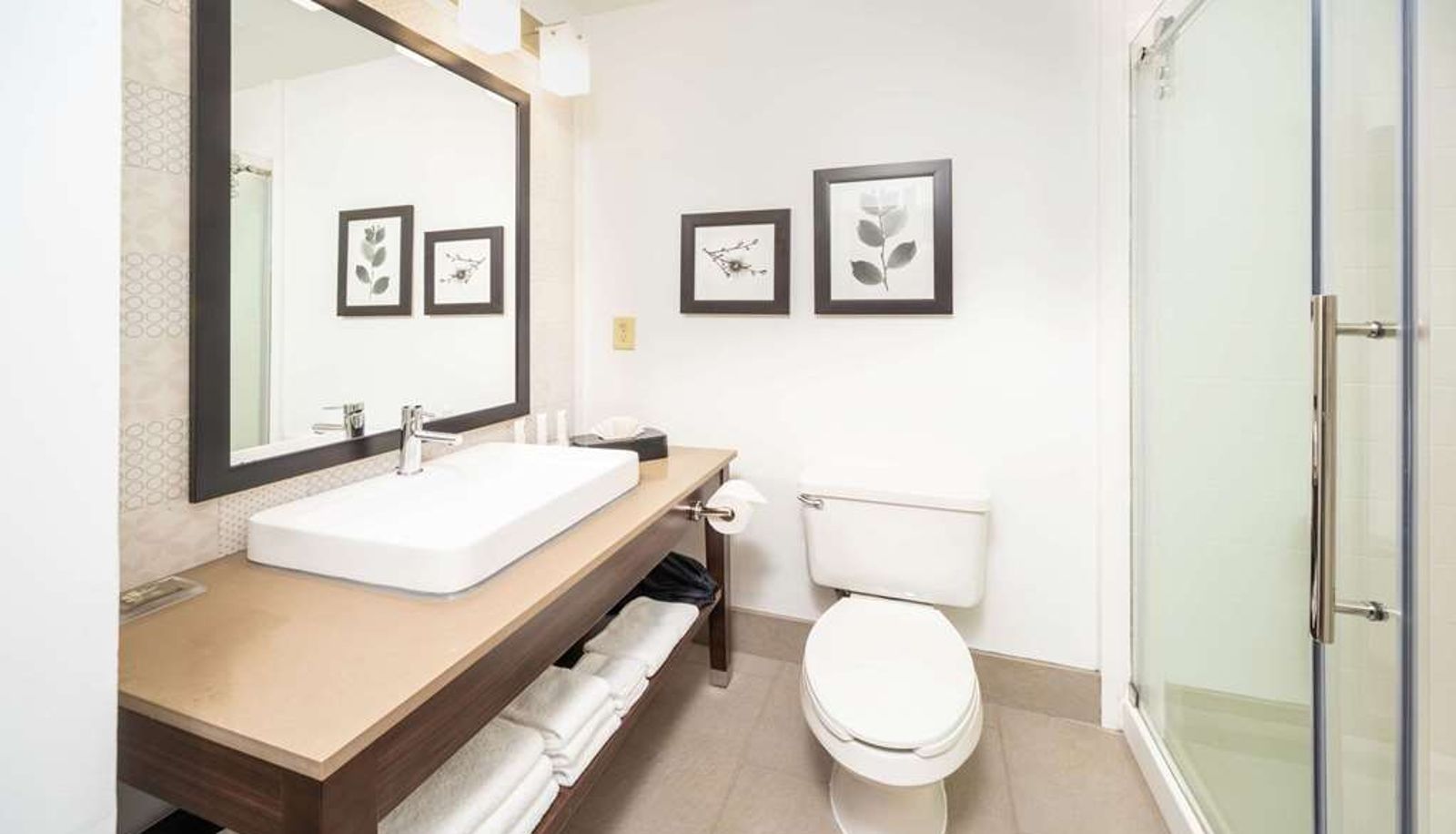 Room - Country Inn & Suites by Radisson Stone Mountain GA