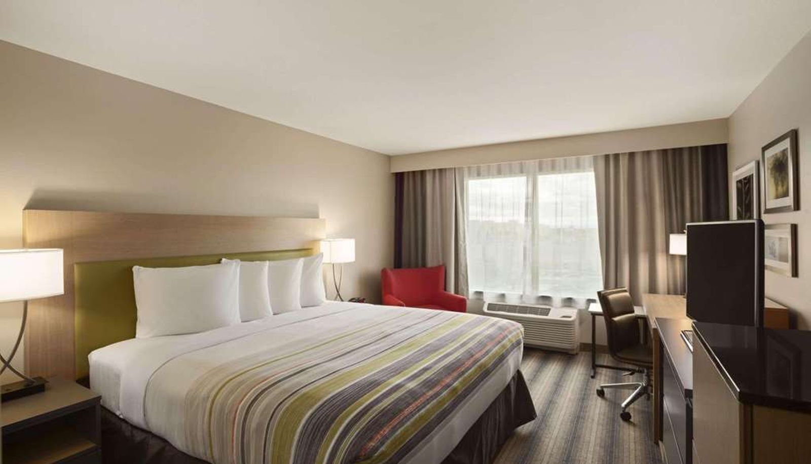 Zimmer - Country Inn & Suites by Radisson Warner Robins GA
