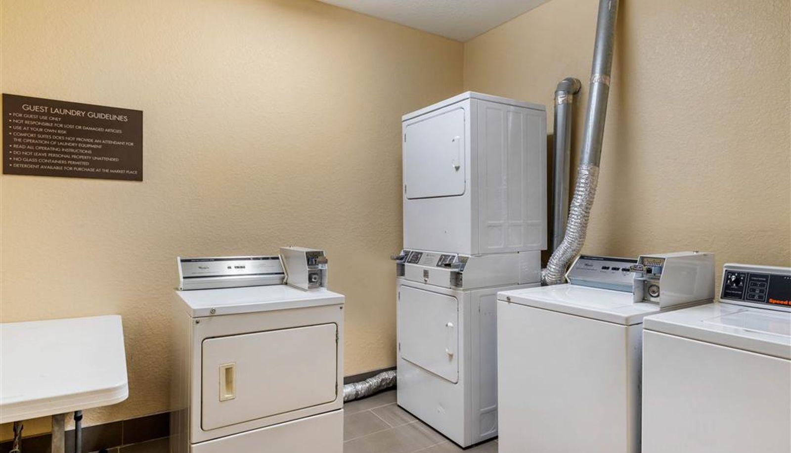 Widok wnętrza - Comfort Suites Baytown I - 10