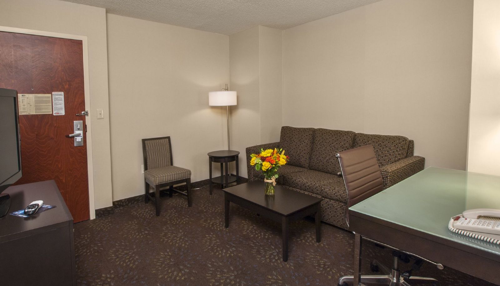 Room - Holiday Inn Express & Suites BUFFALO-AIRPORT by IHG