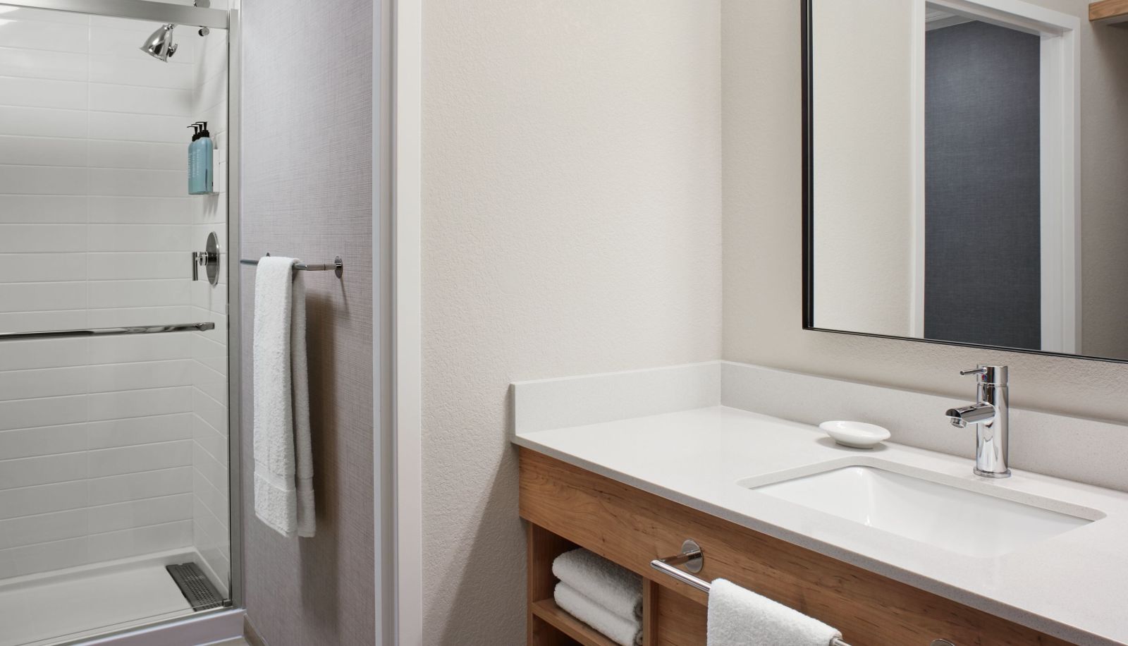 Pokój - Residence Inn by Marriott Mississauga-Airport Corporate Centre West