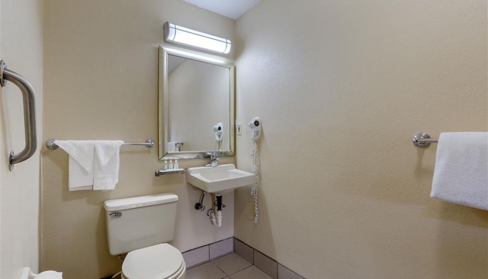 Zimmer - Quality Inn Columbus-East