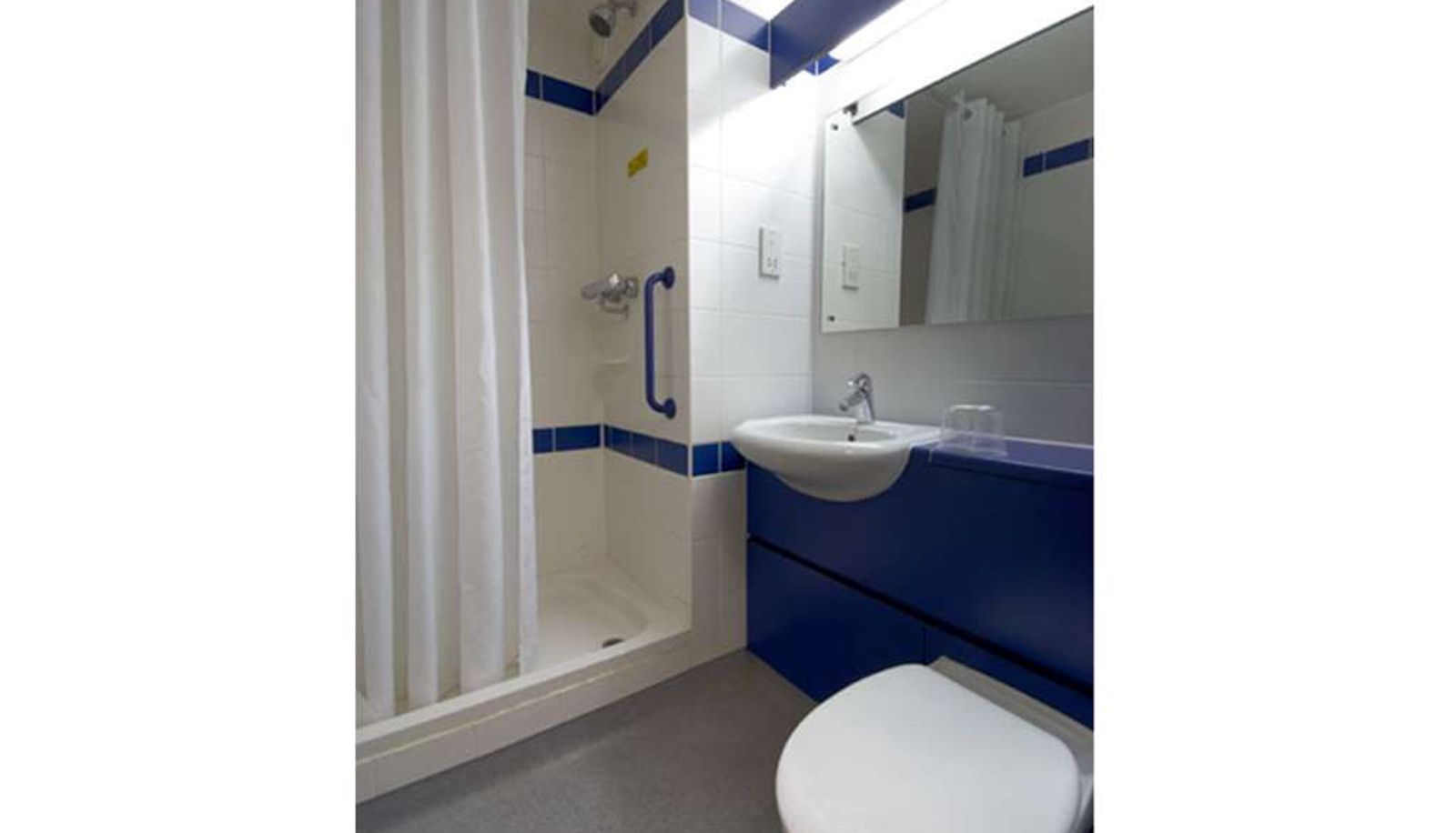 Room - TRAVELODGE HALKYN