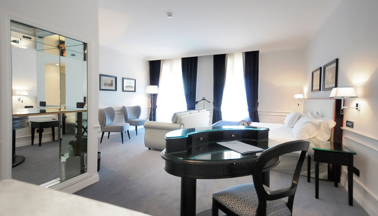 Room - Grand Hotel Oriente Grand Hotel