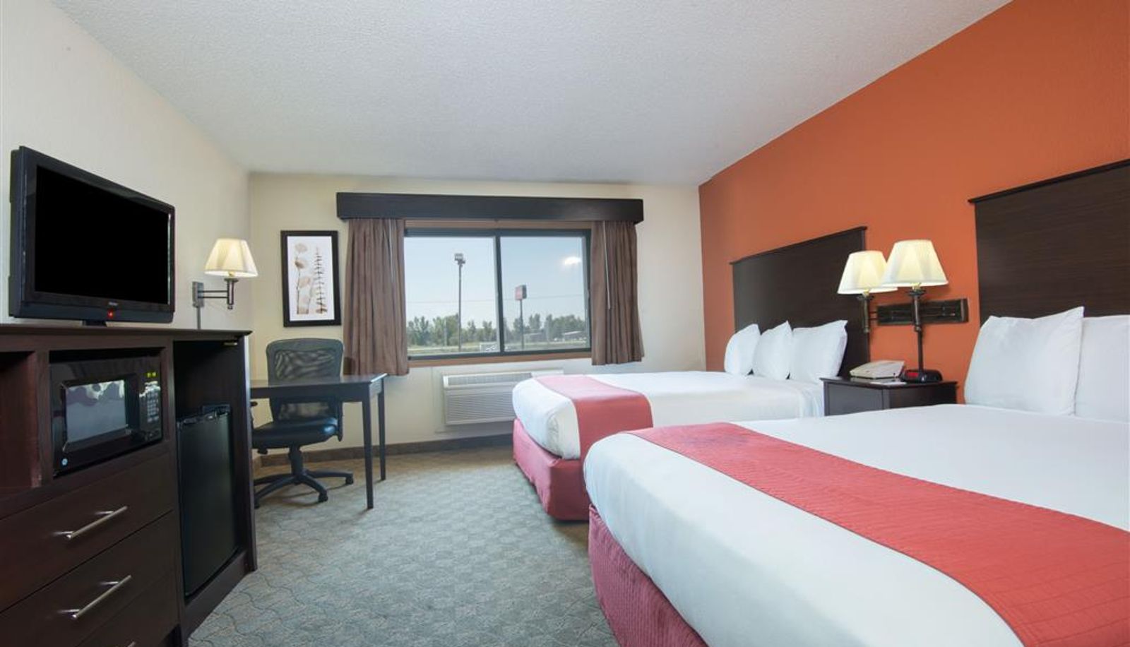 Zimmer - AmericInn by Wyndham Ames