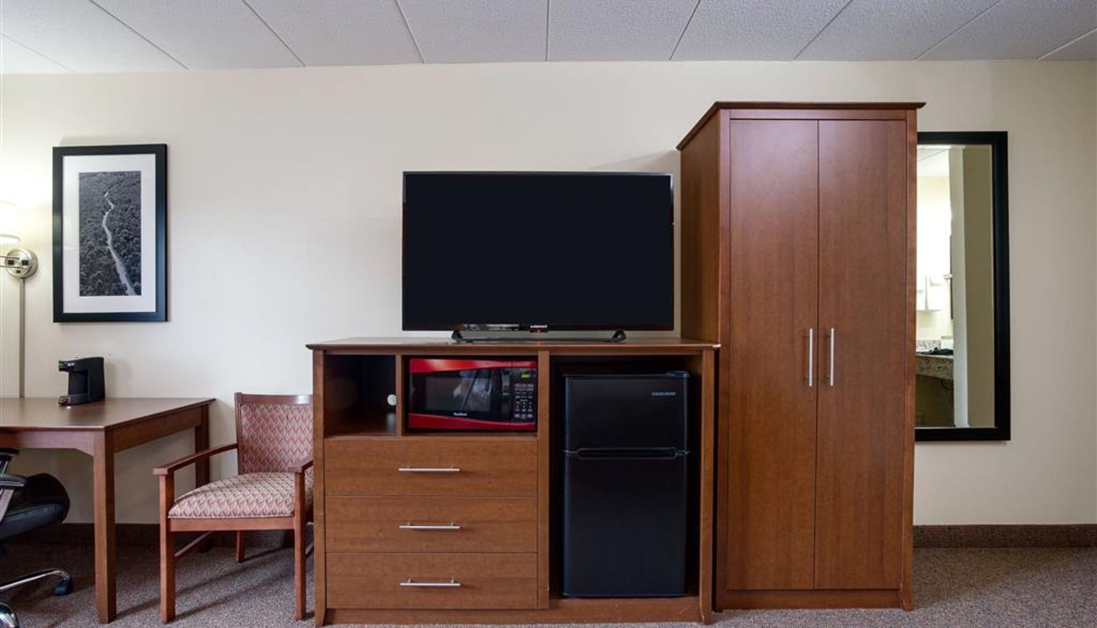 Zimmer - AmericInn by Wyndham Tomah