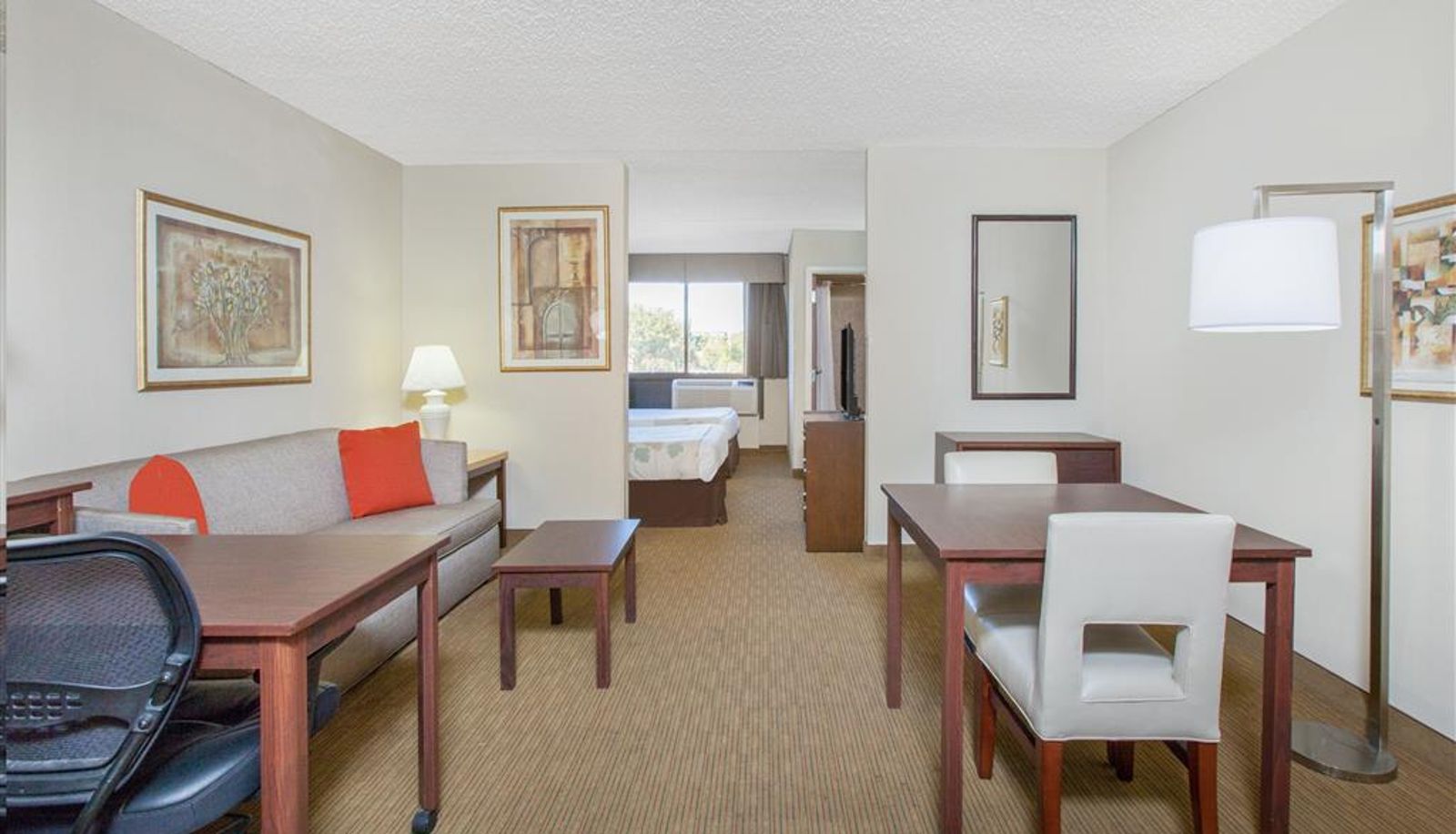 Zimmer - Hawthorn Suites by Wyndham Midwest City Tinker AFB
