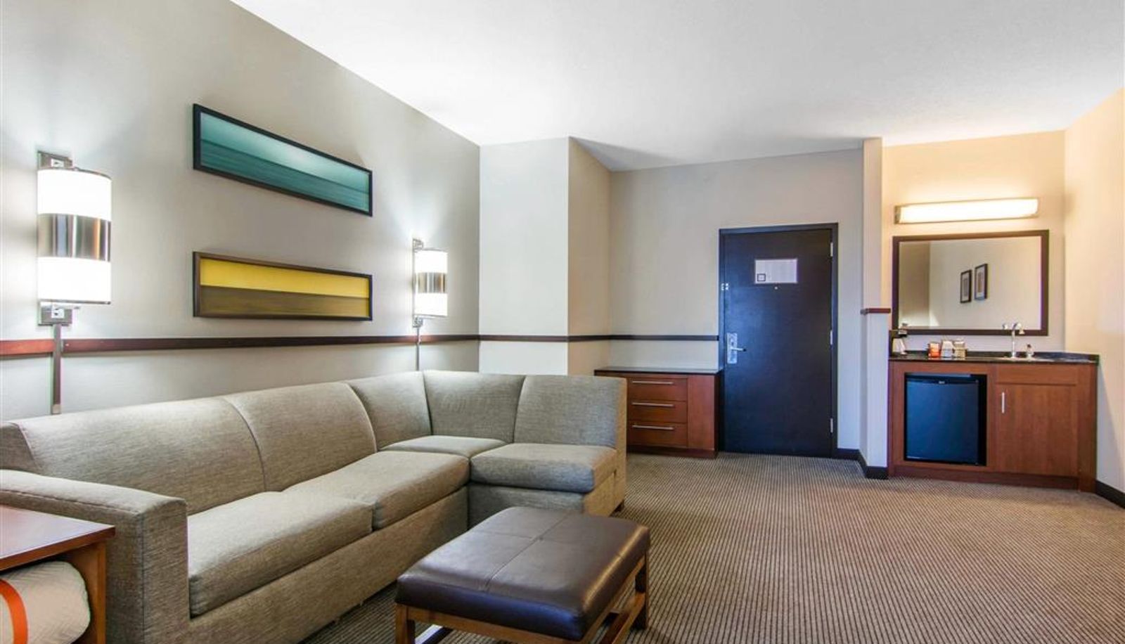 Zimmer - AmericInn by Wyndham Stonecrest near Atlanta