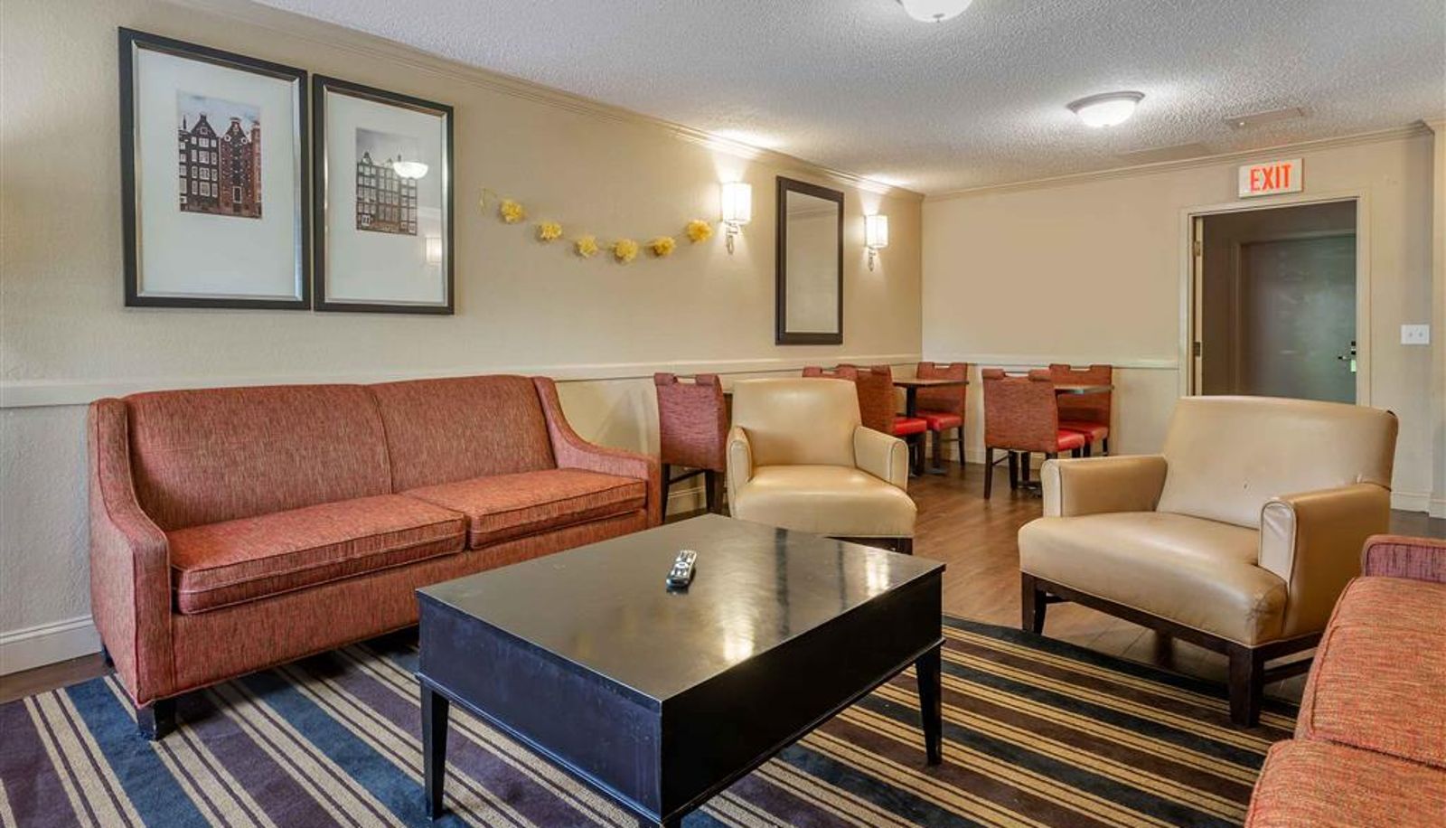 Hall - Extended Stay America - Philadelphia - King of Prussia