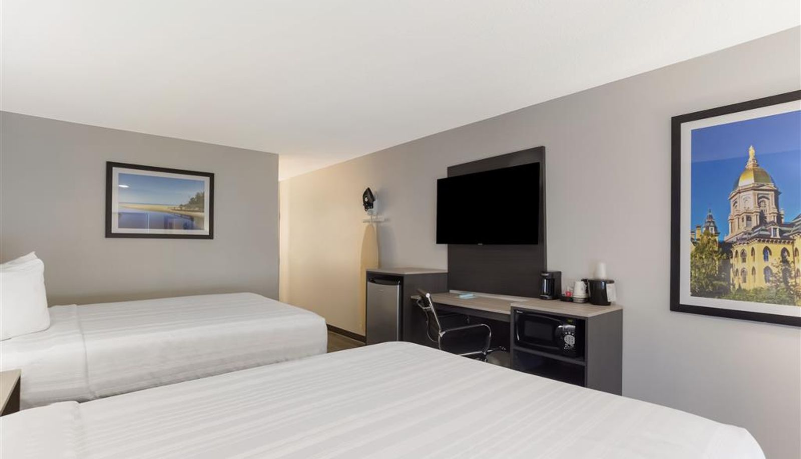 Camera - Quality Inn South Bend near Notre Dame