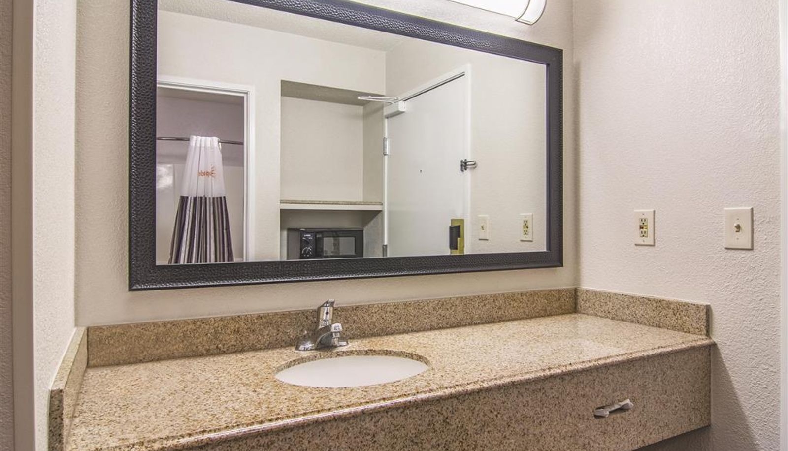 Zimmer - Wingate by Wyndham Brunswick GA / I-95