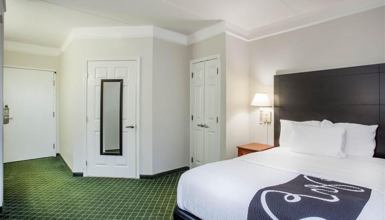 Zimmer - La Quinta Inn & Suites by Wyndham Melbourne Viera