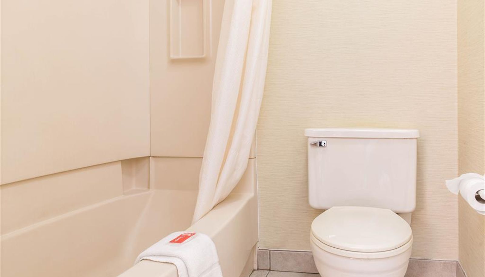 Zimmer - Econo Lodge Holland - Toledo