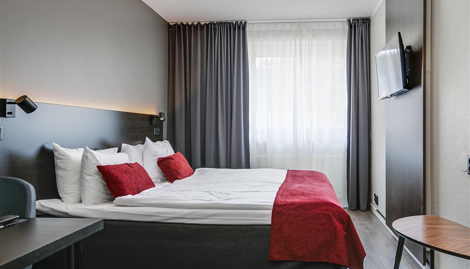 Room - Best Western Hotel Savoy