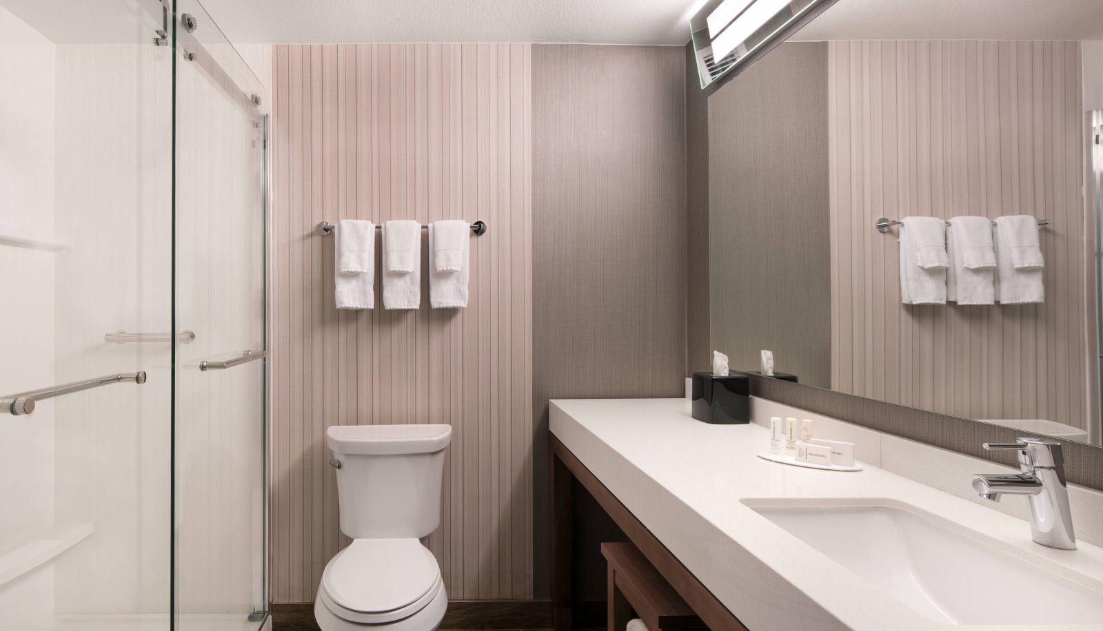 Zimmer - Courtyard by Marriott Denver Airport at Gateway Park