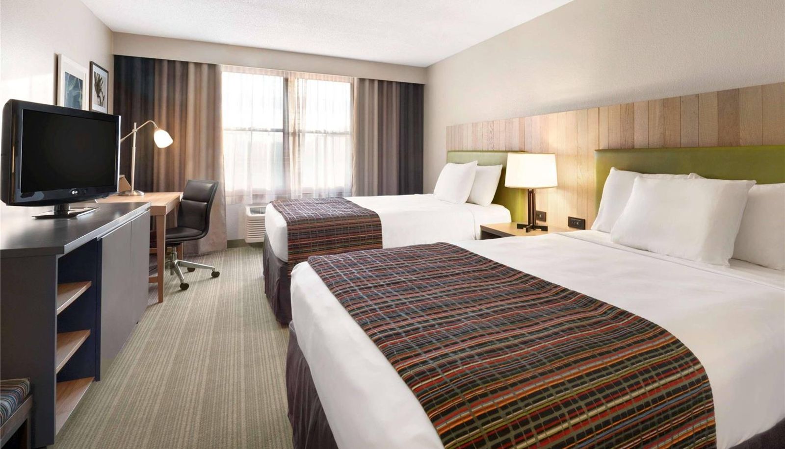 Zimmer - Country Inn & Suites by Radisson Minneapolis West MN