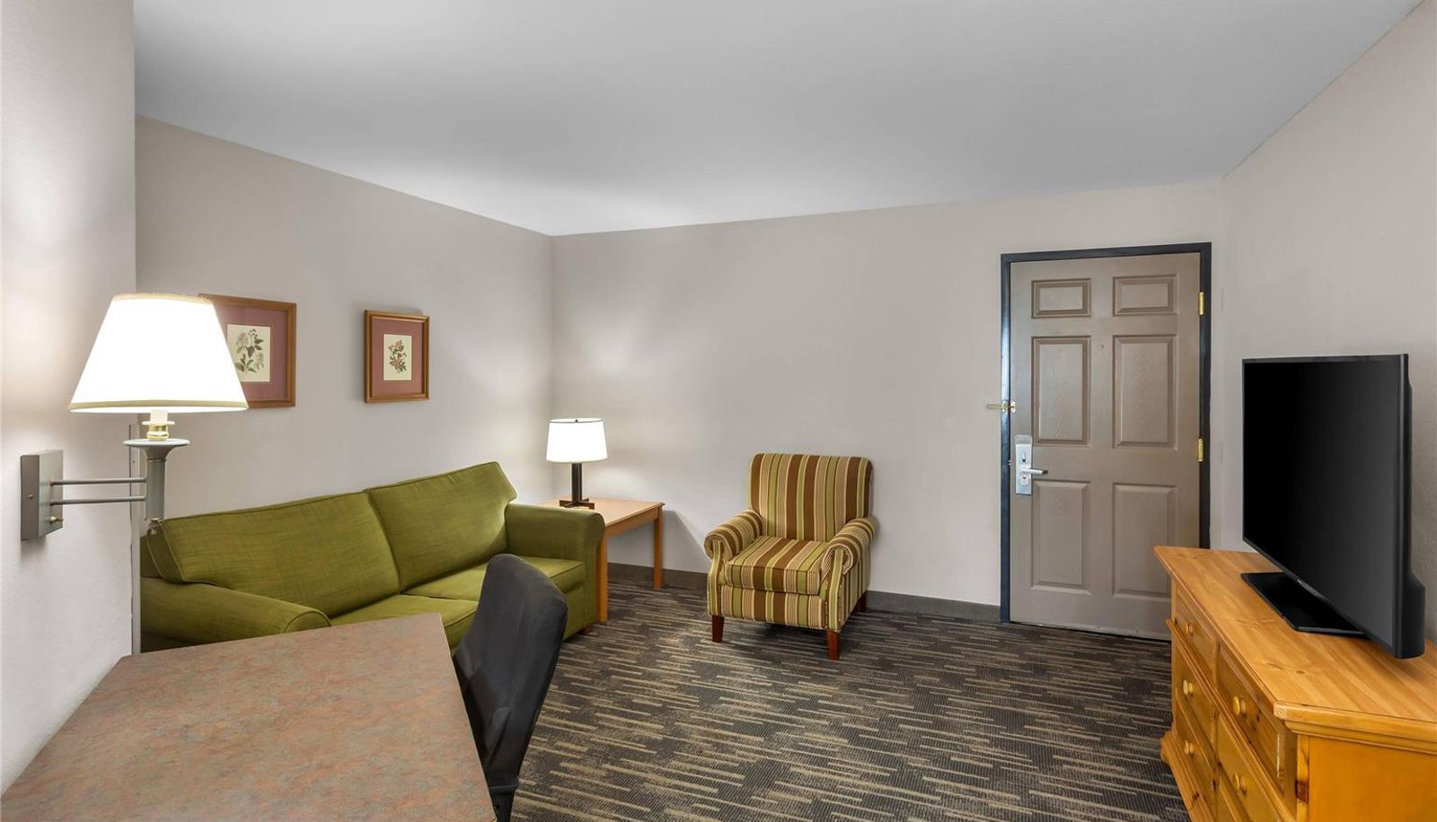 Suite - Country Inn & Suites by Radisson Beckley WV