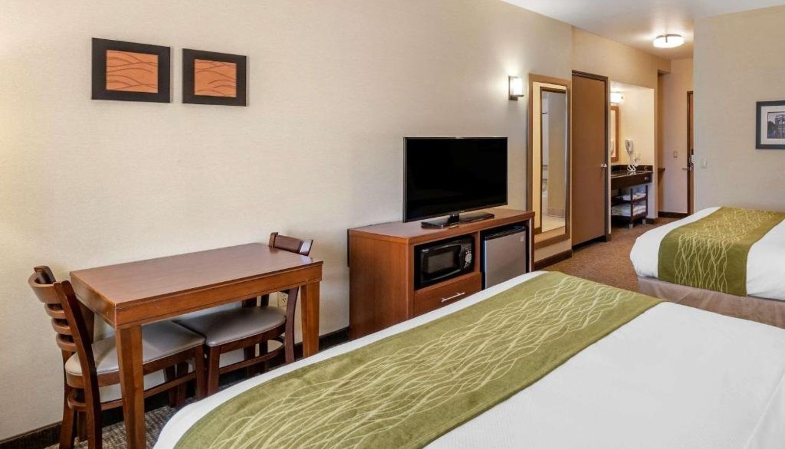 Zimmer - The Atrium Hotel