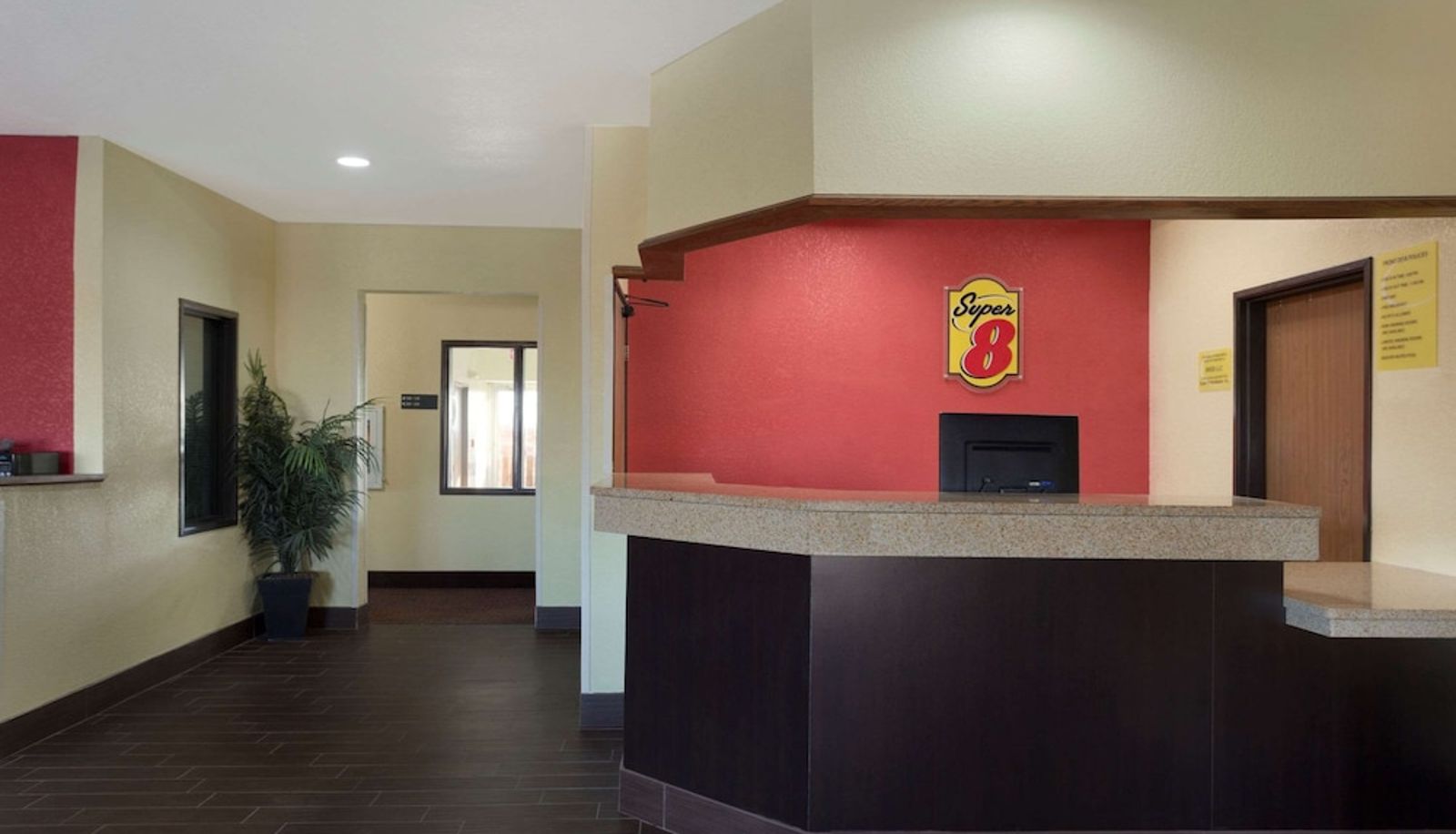 Hall - Super 8 by Wyndham Lees Summit