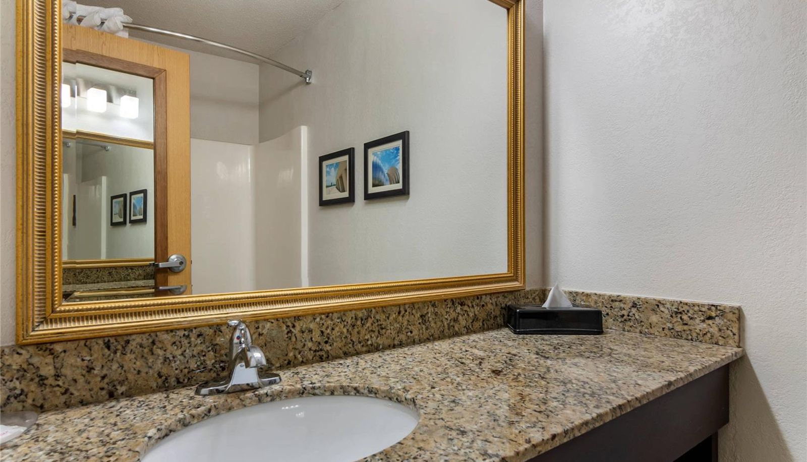 Suite - Comfort Inn & Suites Lees Summit - Kansas City
